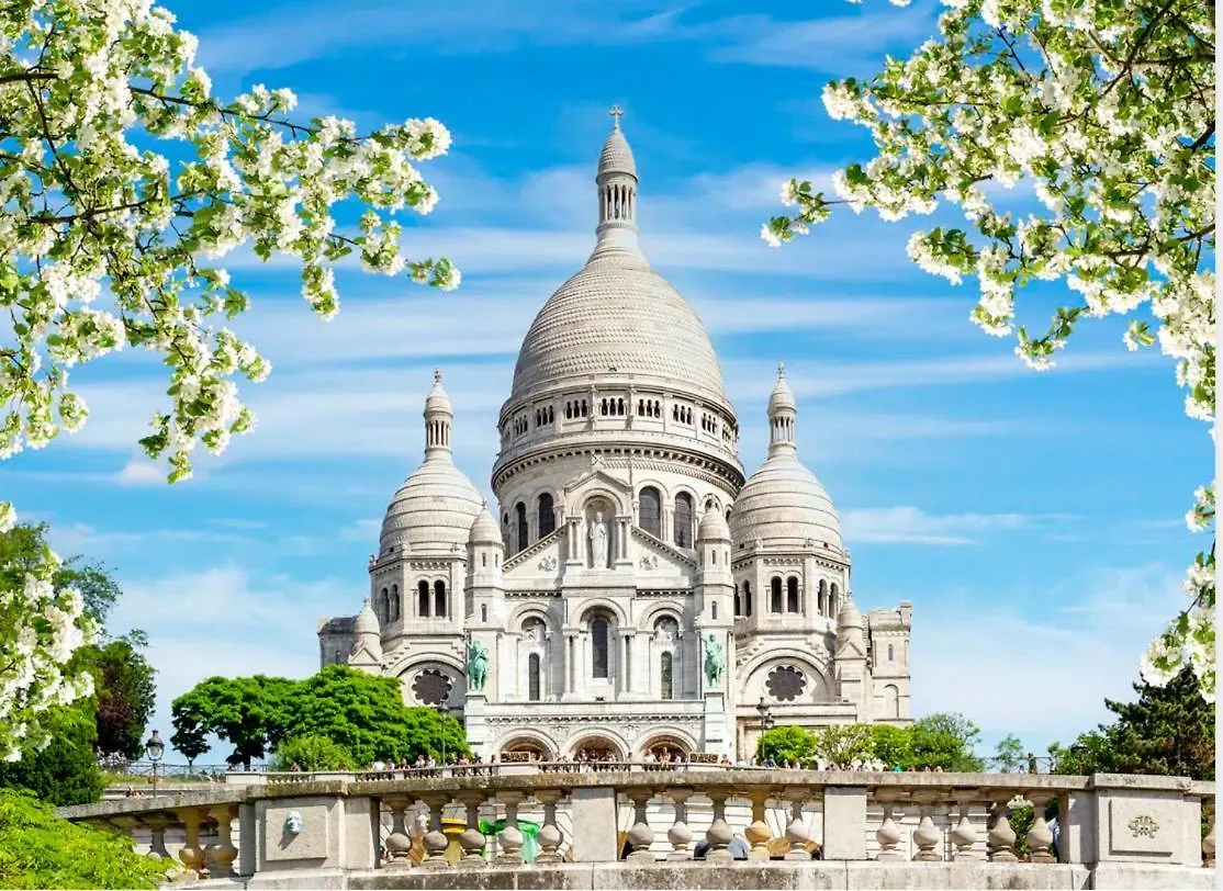 Joli Studio Coeur Montmartre 3F Paris